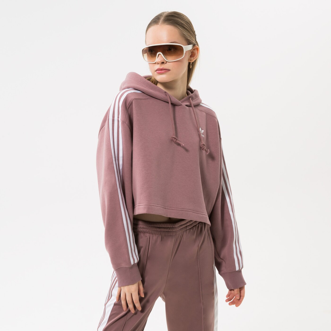 Дамски суичър ADIDAS СУИТЧЪР С КАЧУЛКА SHORT HOODIE hn5885 цвят розов