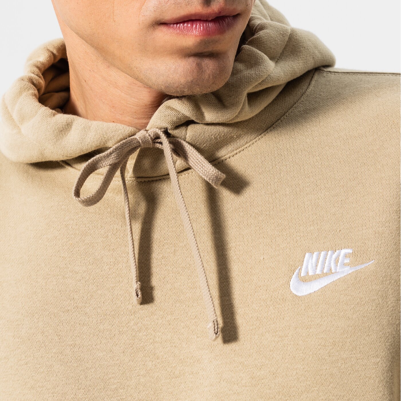 Мъжки суичър NIKE СУИТЧЪР С КАЧУЛКА SPORTSWEAR CLUB FLEECE bv2654-250 цвят бежов