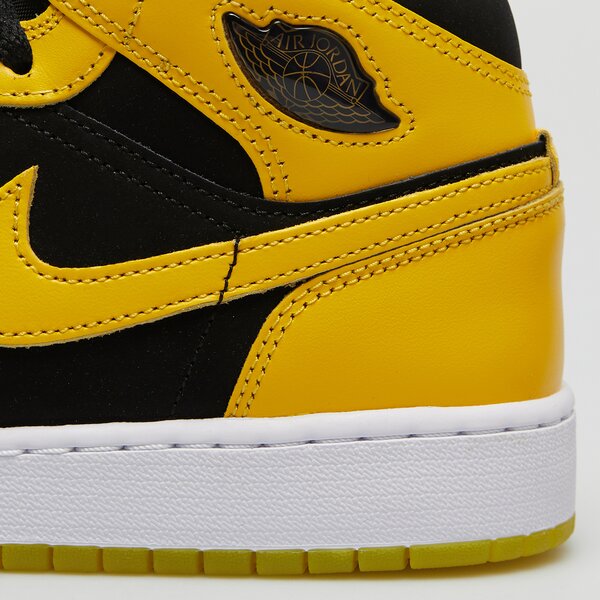 Детски маратонки JORDAN 1 MID SE hj5940-071 цвят бежов
