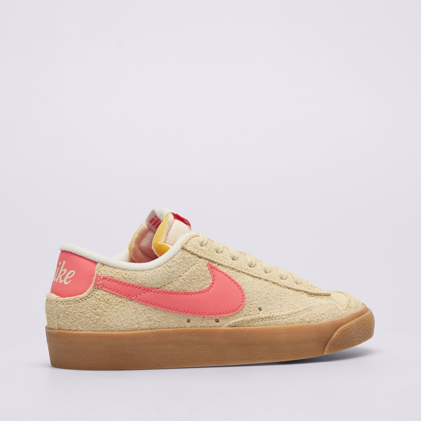 Дамски маратонки NIKE BLAZER LOW '77 VINTAGE fq8060-700 цвят жълт