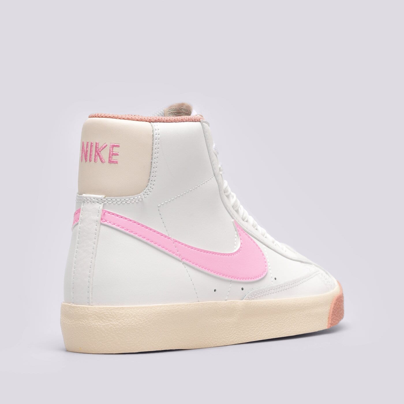 Детски маратонки NIKE BLAZER MID '77 (GS)  dz2900-100 цвят бял