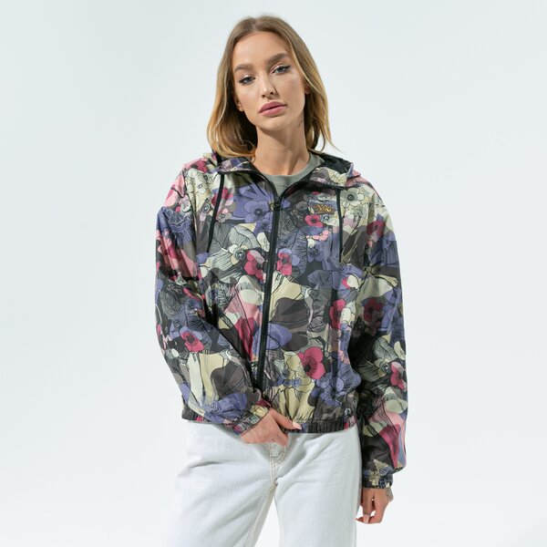 Дамско преходно яке NIKE ЯКЕ W NSW FEMME JKT WVN cz9290-004 цвят многоцветен