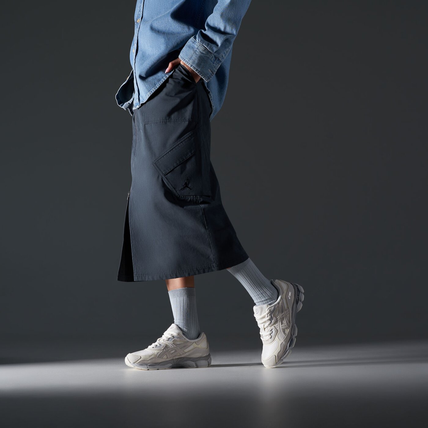 Дамски маратонки ASICS GEL-NYC 1203a739-100 цвят бежов