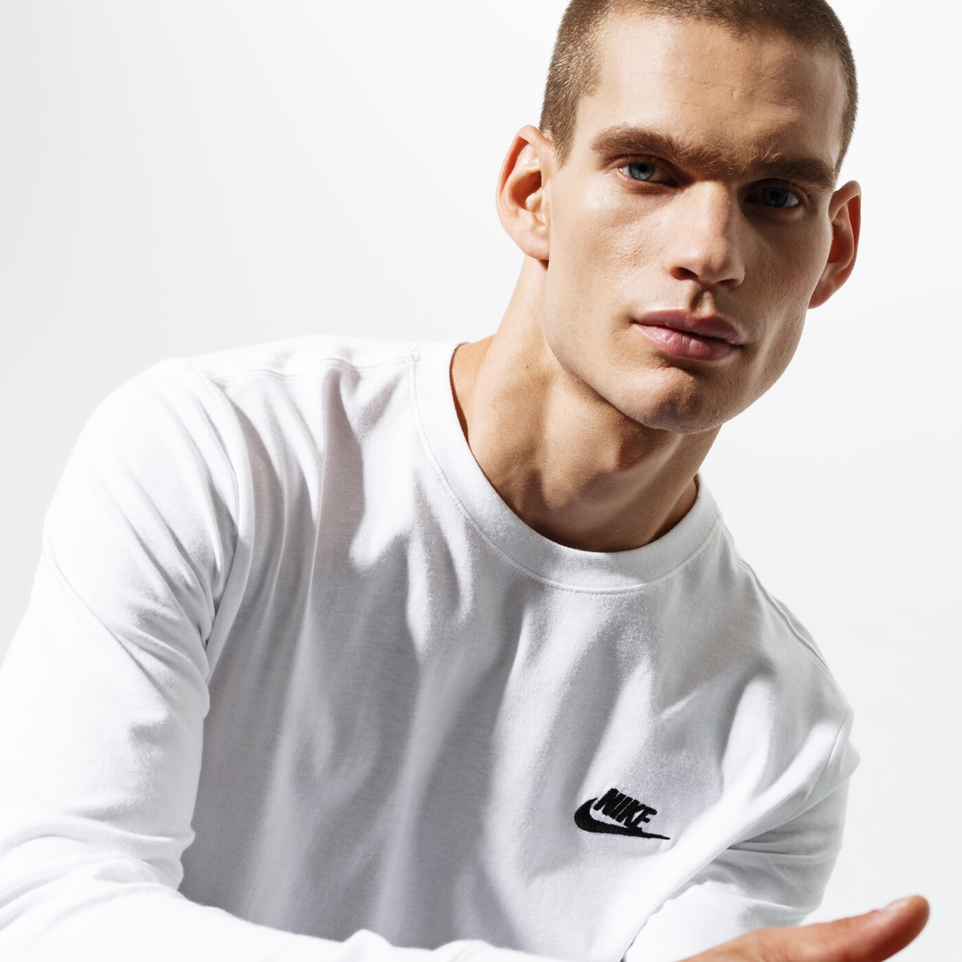 Мъжка тениска NIKE ТЕНИСКА LS M NSW CLUB TEE - LS ar5193-100 цвят бял