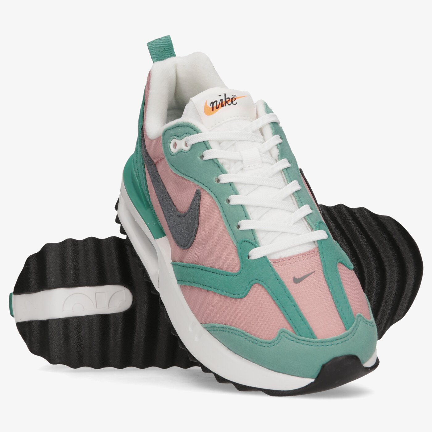 Дамски маратонки NIKE AIR MAX DAWN dc4068-600 цвят многоцветен