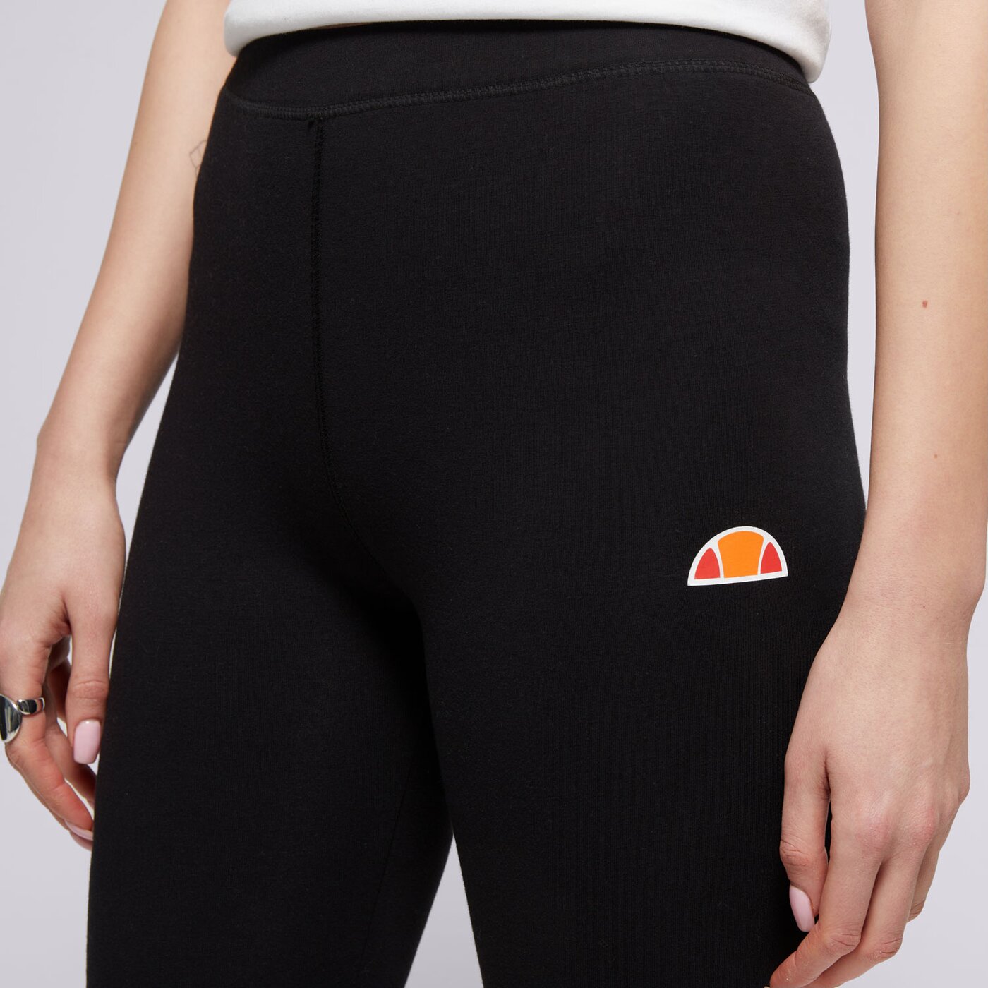 Дамски къси панталони ELLESSE ШОРТИ TOUR BLK sgc07616011 цвят черен