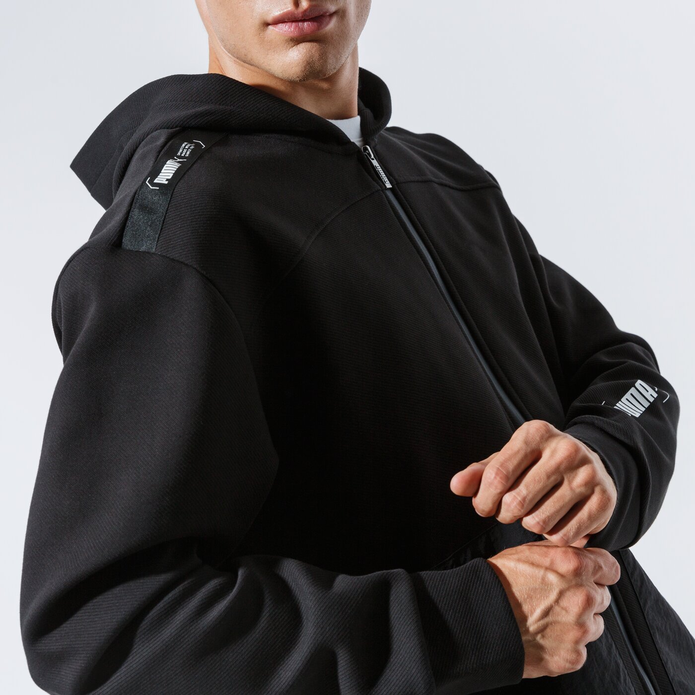 Мъжки суичър PUMA СУИТЧЪР СЪС ЗАКОПЧАВАНЕ С КАЧУЛКА NU-TILITY FZ HOODIE 58344301 цвят черен