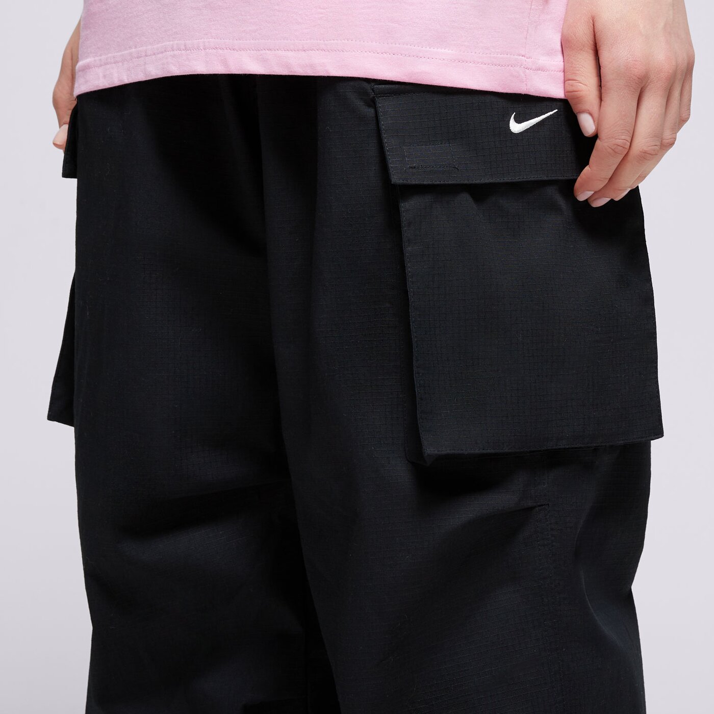 Дамски панталони NIKE ПАНТАЛОНИ W NSW STREET CARGO PANT ib1058-010 цвят черен