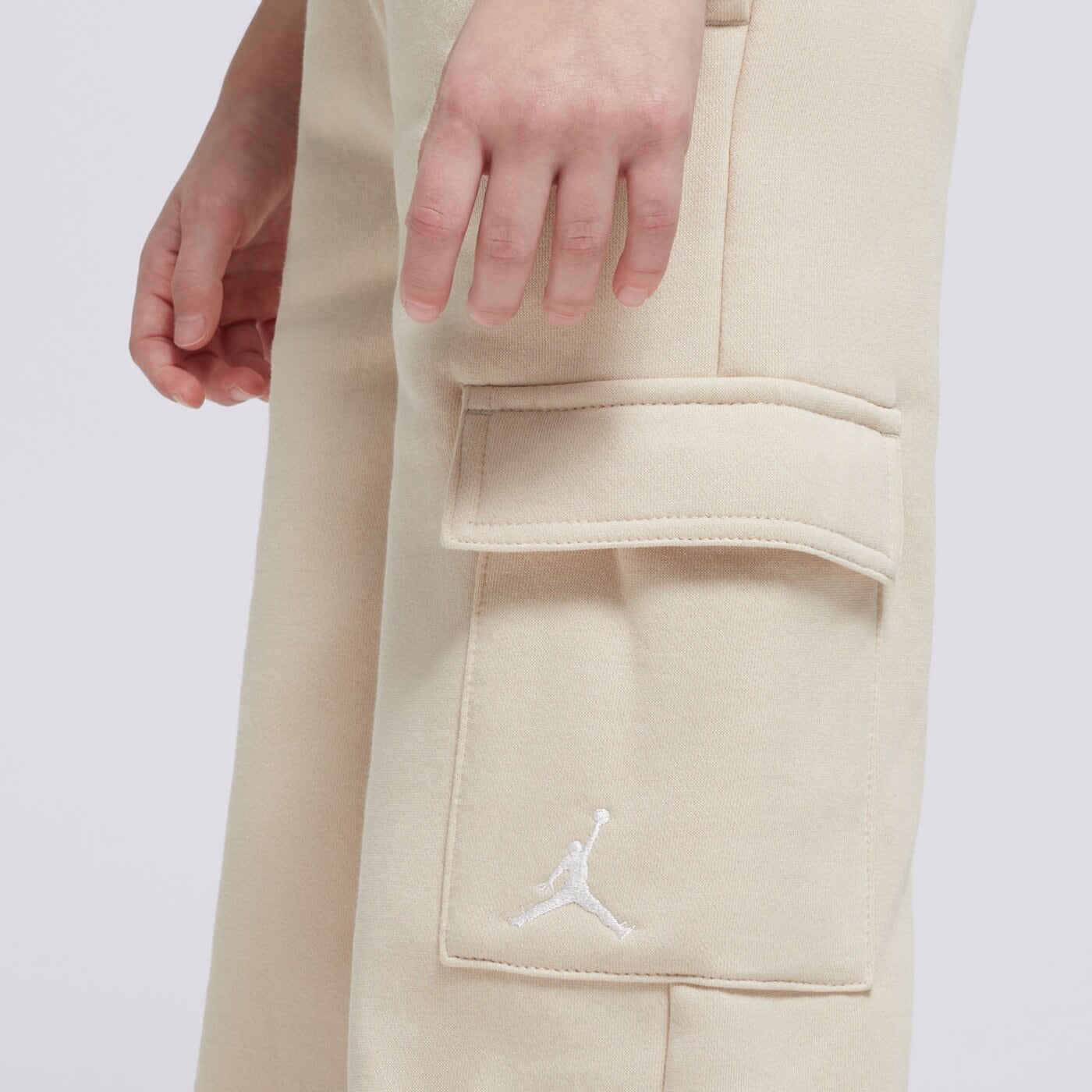 Детски панталони JORDAN ПАНТАЛОНИ JDG Y2K FLC CARGO GIRL 45d351-xae цвят бежов