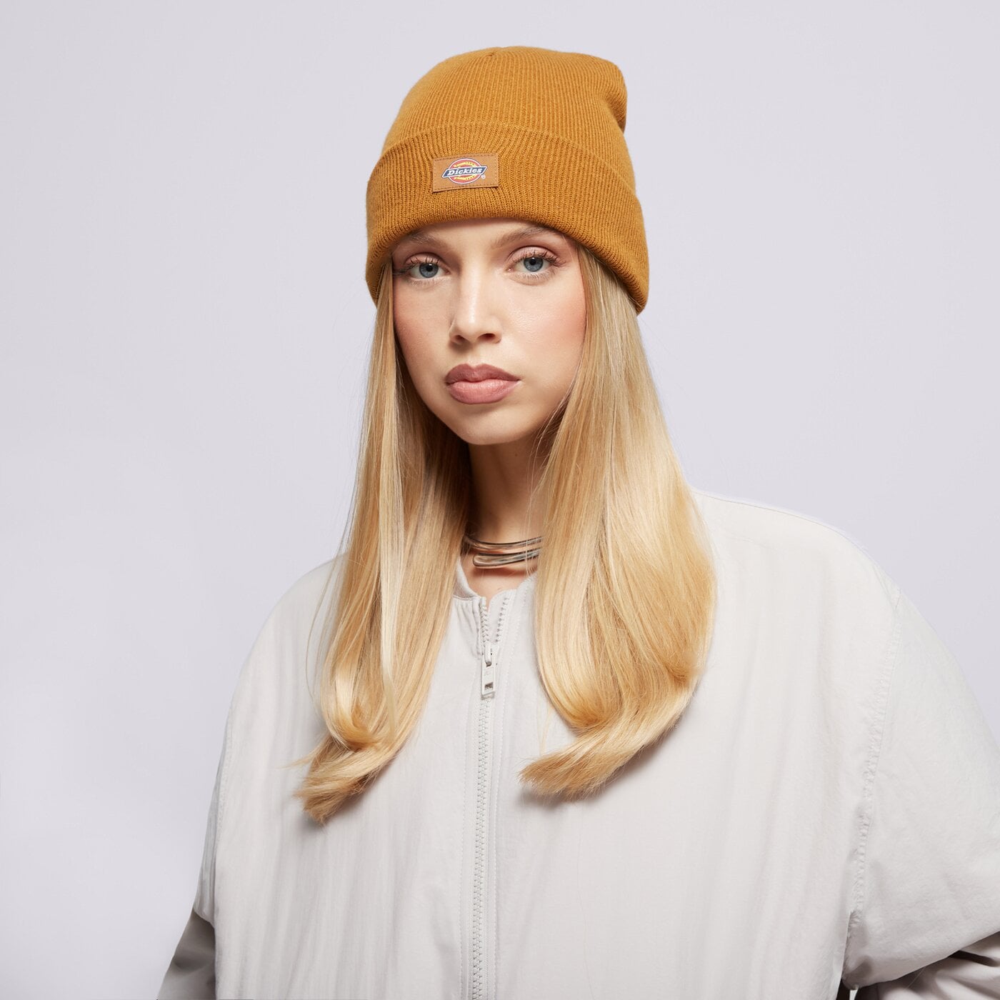 Дамска зимна шапка DICKIES ШАПКА GIBSLAND BEANIE dk0a4x7kbd01 цвят кафяв