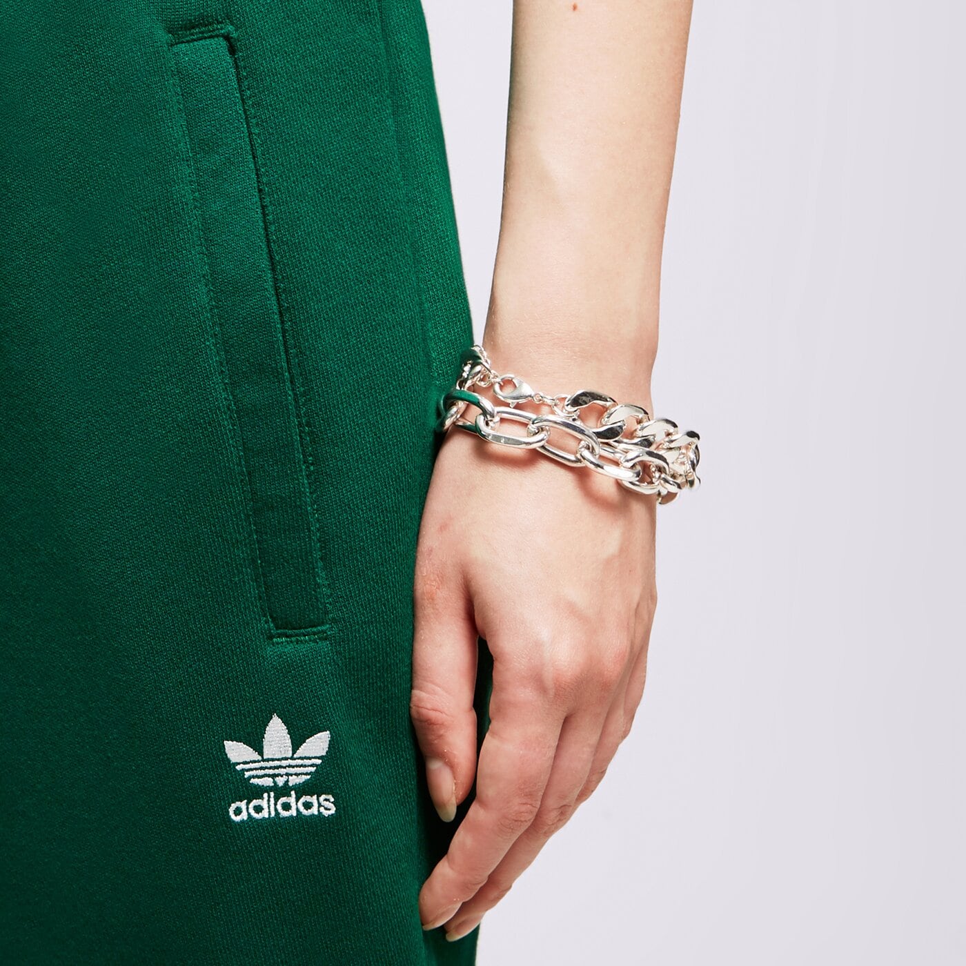 Дамски панталони ADIDAS ПАНТАЛОНИ TRACK PANT ia6480 цвят зелен