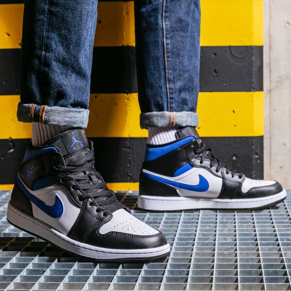 Мъжки маратонки AIR JORDAN 1 MID  554724-140 цвят бял