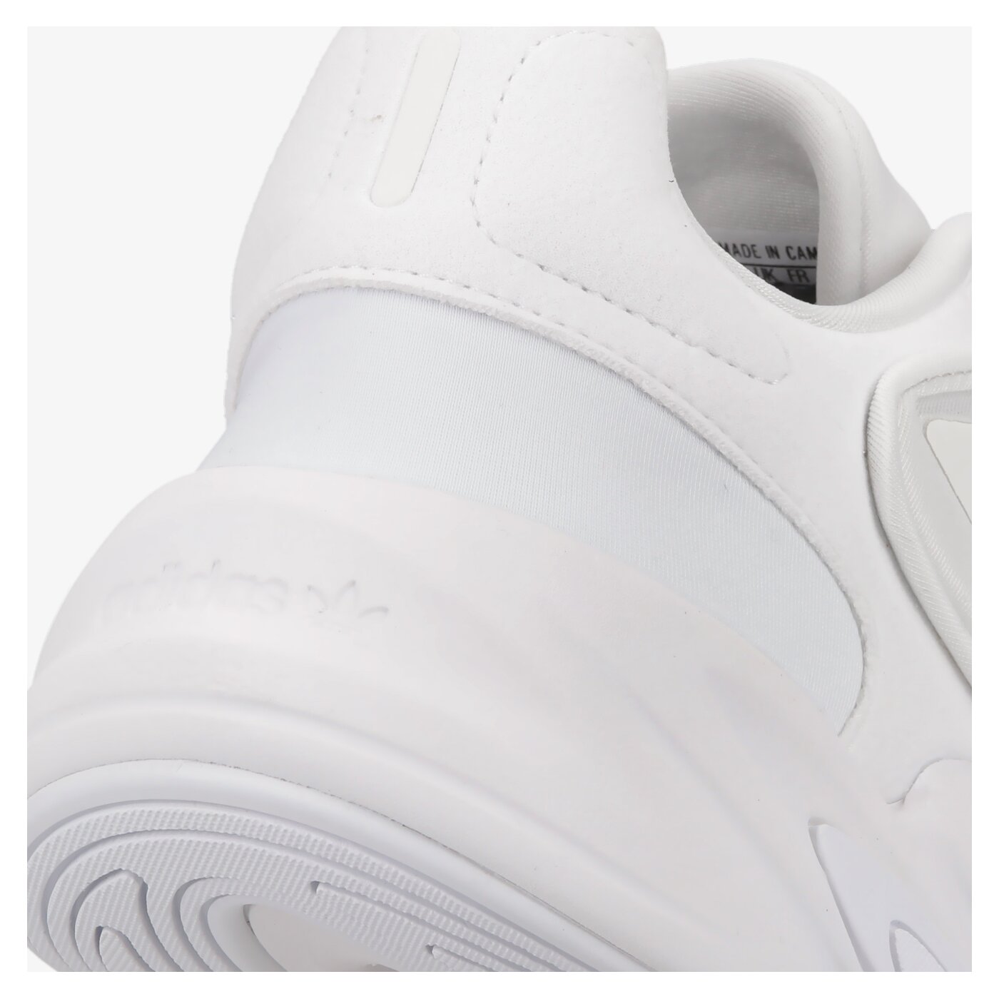 Мъжки маратонки ADIDAS OZELIA h04251 цвят бял