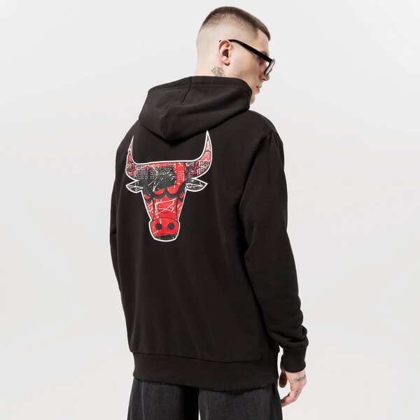 Мъжки суичър NEW ERA СУИТЧЪР С КАЧУЛКА INFILL TEAM LOGO BULLS CHICAGO BUL 60332139 цвят черен