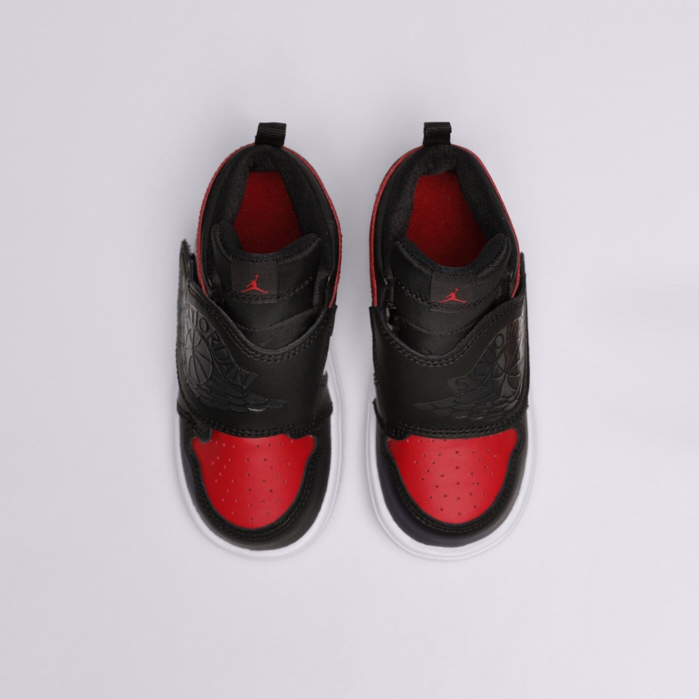 Детски маратонки SKY JORDAN 1  bq7196-016 цвят червен