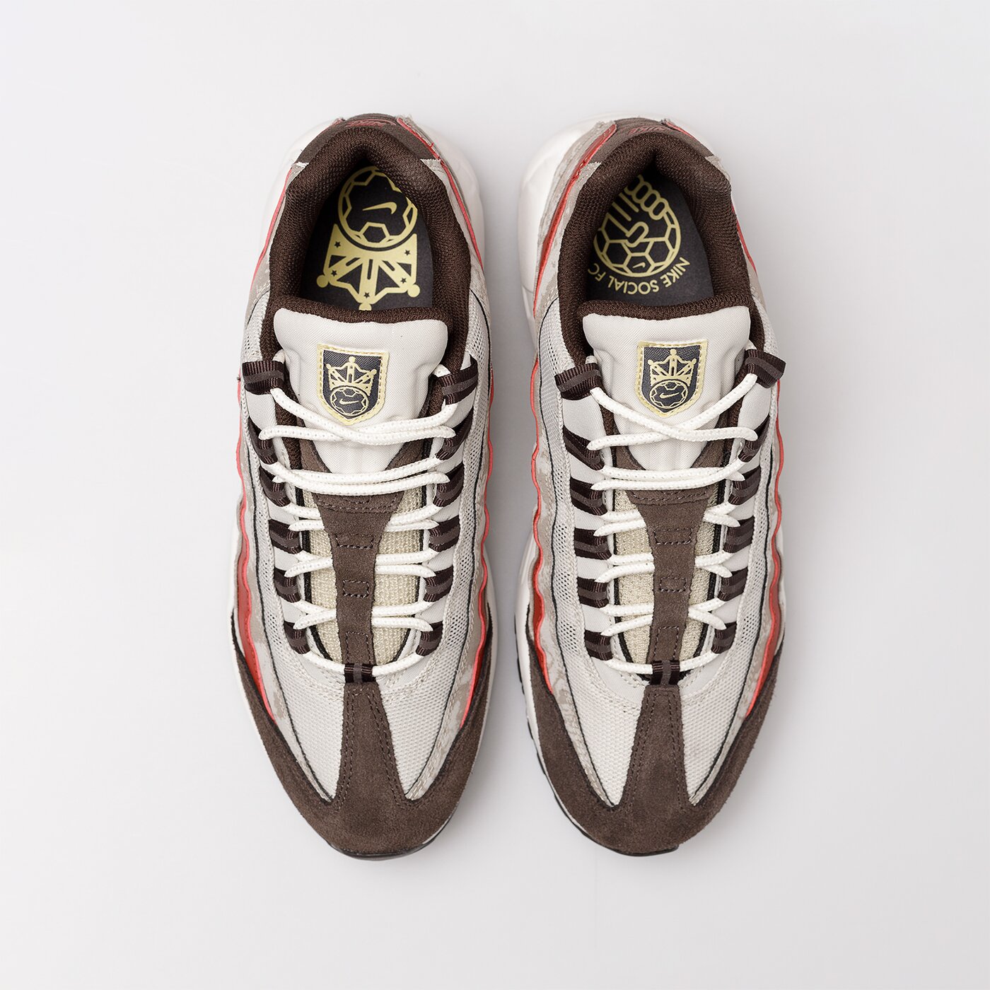 Мъжки маратонки NIKE AIR MAX 95 dq9016-001 цвят кафяв