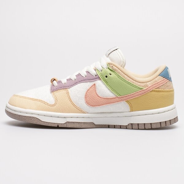Дамски маратонки W NIKE DUNK LOW SE dq0265-100 цвят многоцветен