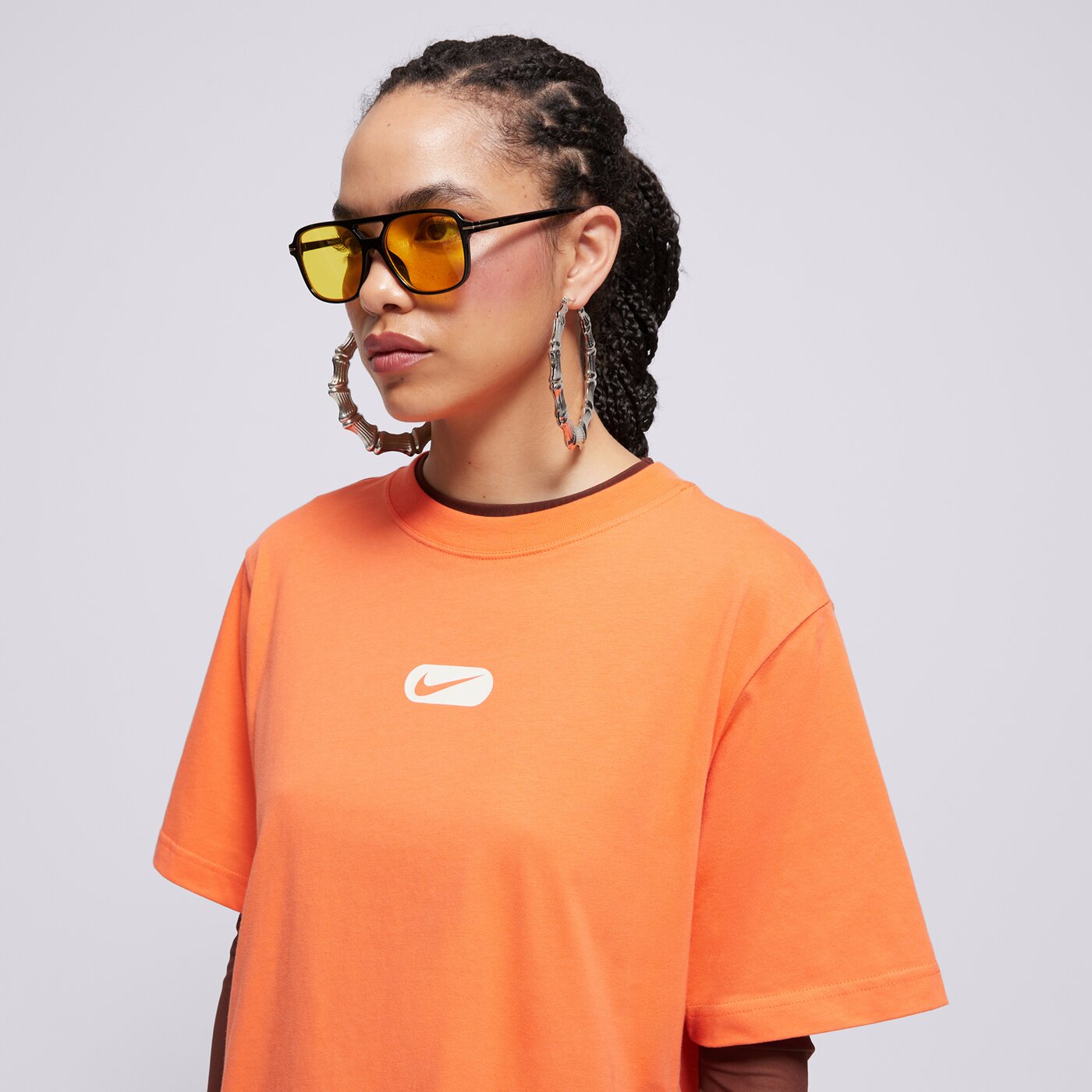 Дамска тениска NIKE ТЕНИСКА W NSW CLUB SWOOSH SS TEE OC hq1698-842 цвят оранжев