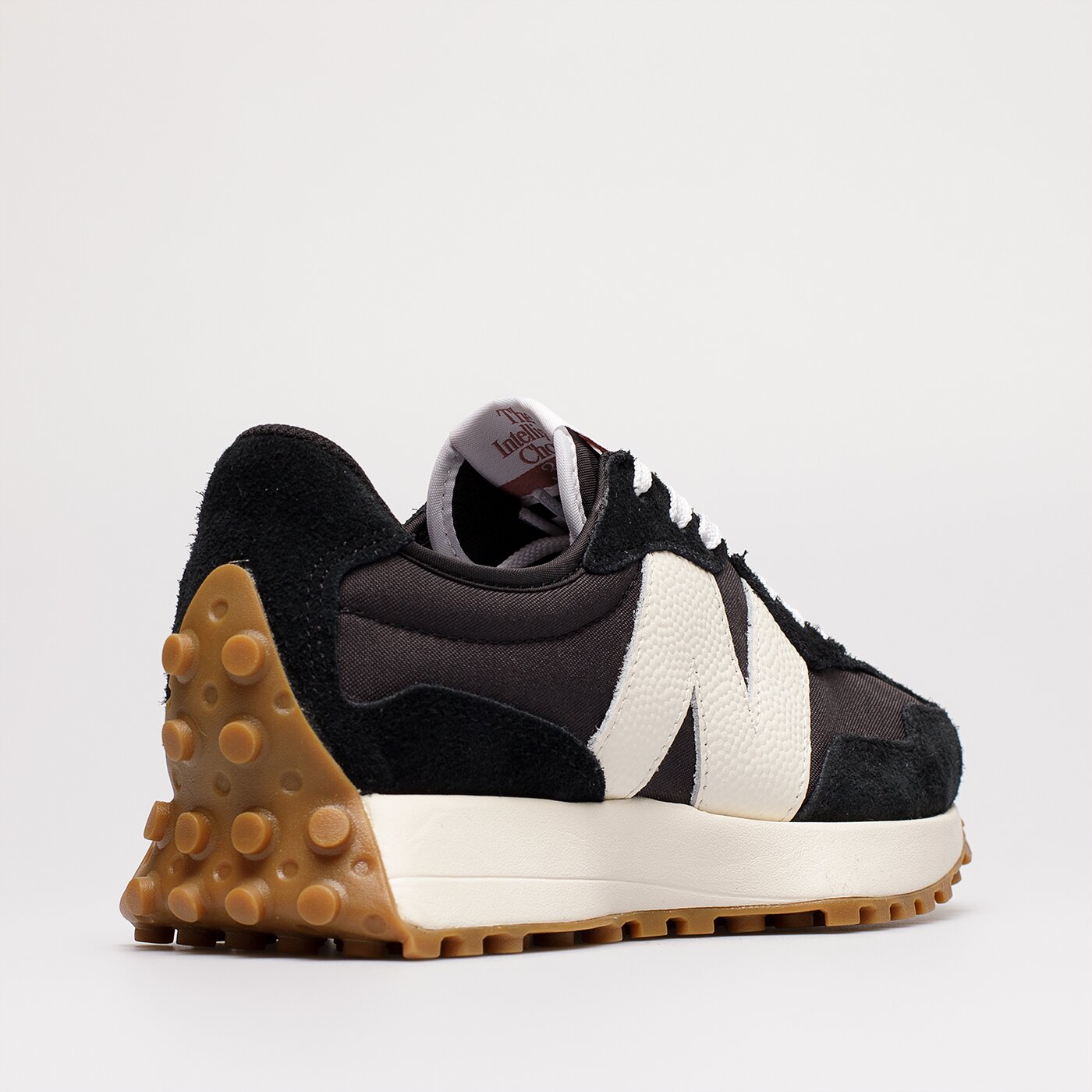 Дамски маратонки NEW BALANCE 327  ws327bl цвят черен