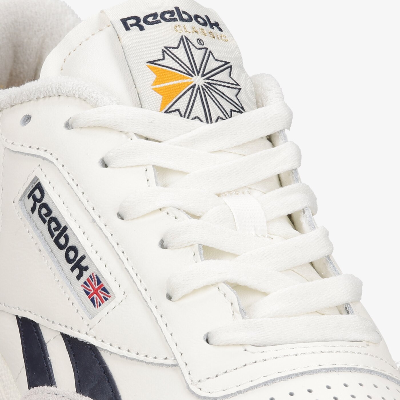 Мъжки маратонки REEBOK CLUB C REVENGE g55072 цвят бял