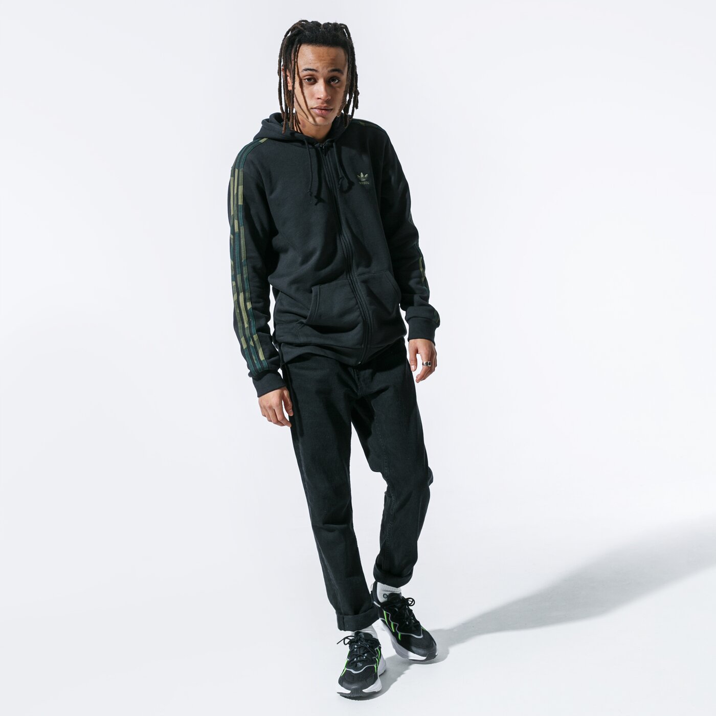 Мъжки суичър ADIDAS СУИТЧЪР С КАЧУЛКА CAMO FZ fm3354 цвят черен