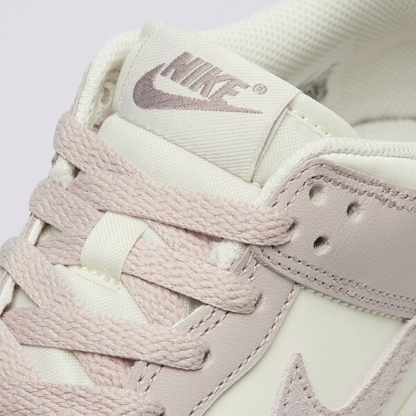 Детски маратонки NIKE DUNK LOW BG fb9109-122 цвят бежов