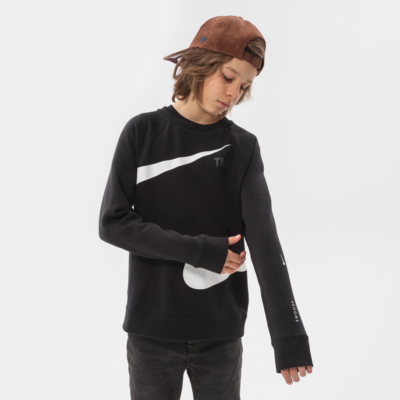 Детски суичър NIKE СУИТЧЪР B NSW FLC SWOOSH CREW BOY dd8726-010 цвят черен