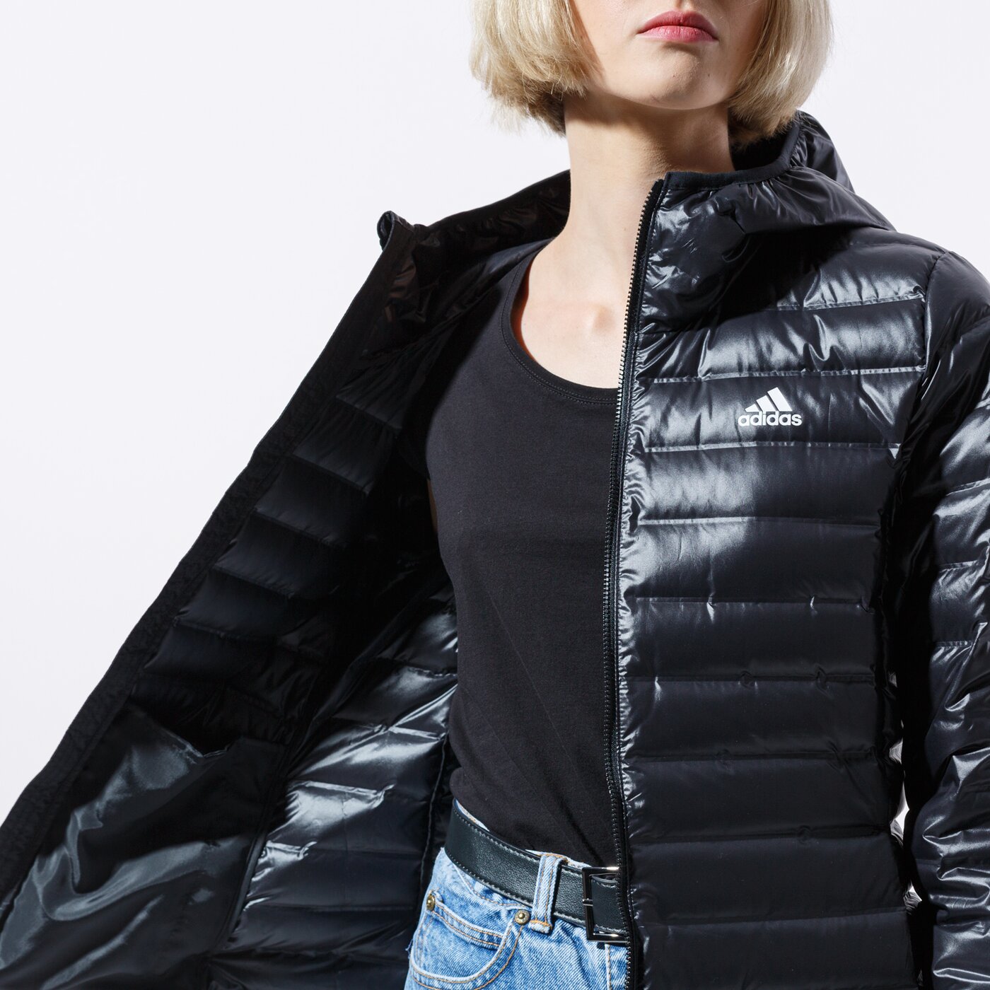 Дамско зимно яке ADIDAS ЯКЕ W VARILITE HO J bq1968 цвят черен