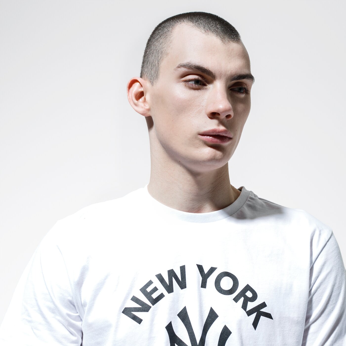 Мъжка тениска NEW ERA ТЕНИСКА MLB TEE NYY NEW YORK YANKEES WHI 12195420 цвят бял