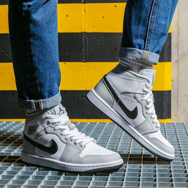 AIR JORDAN 1 MID  bq6472-015 цвят сив
