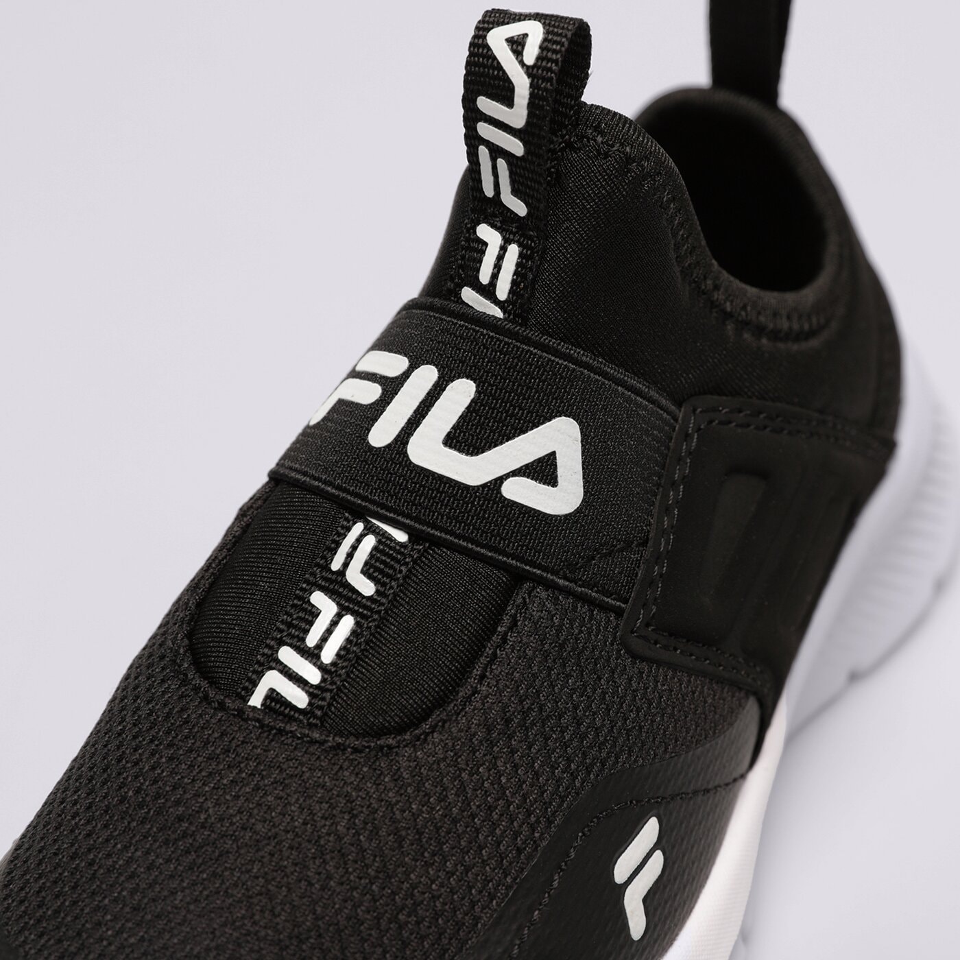 Детски маратонки FILA LANDBUZZER 3rm01396013 цвят черен