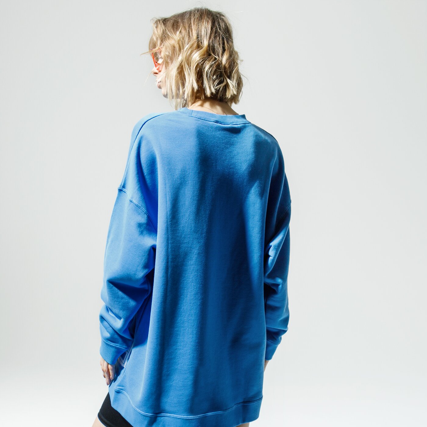 Дамски суичър NIKE СУИТЧЪР W NSW NSW FLC CREW OVERSIZE ct0876-402 цвят син