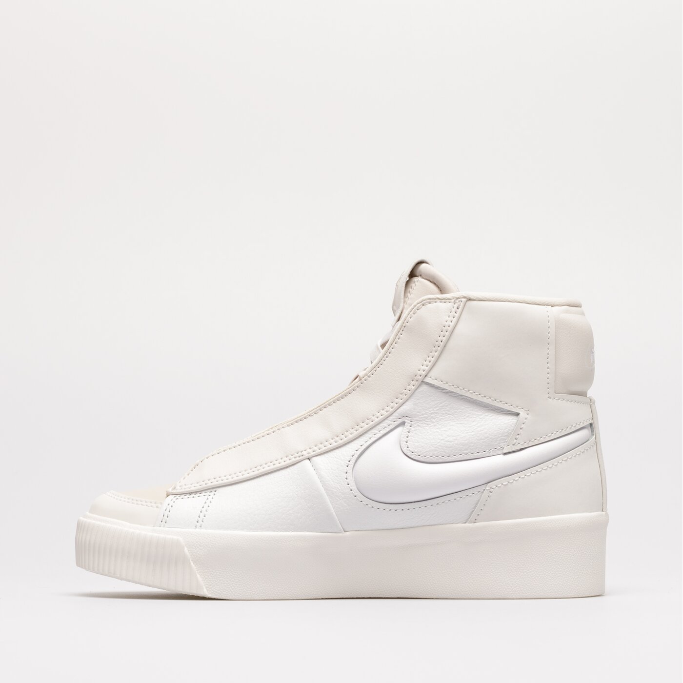 Дамски маратонки NIKE BLAZER MID VICTORY  dr2948100 цвят многоцветен