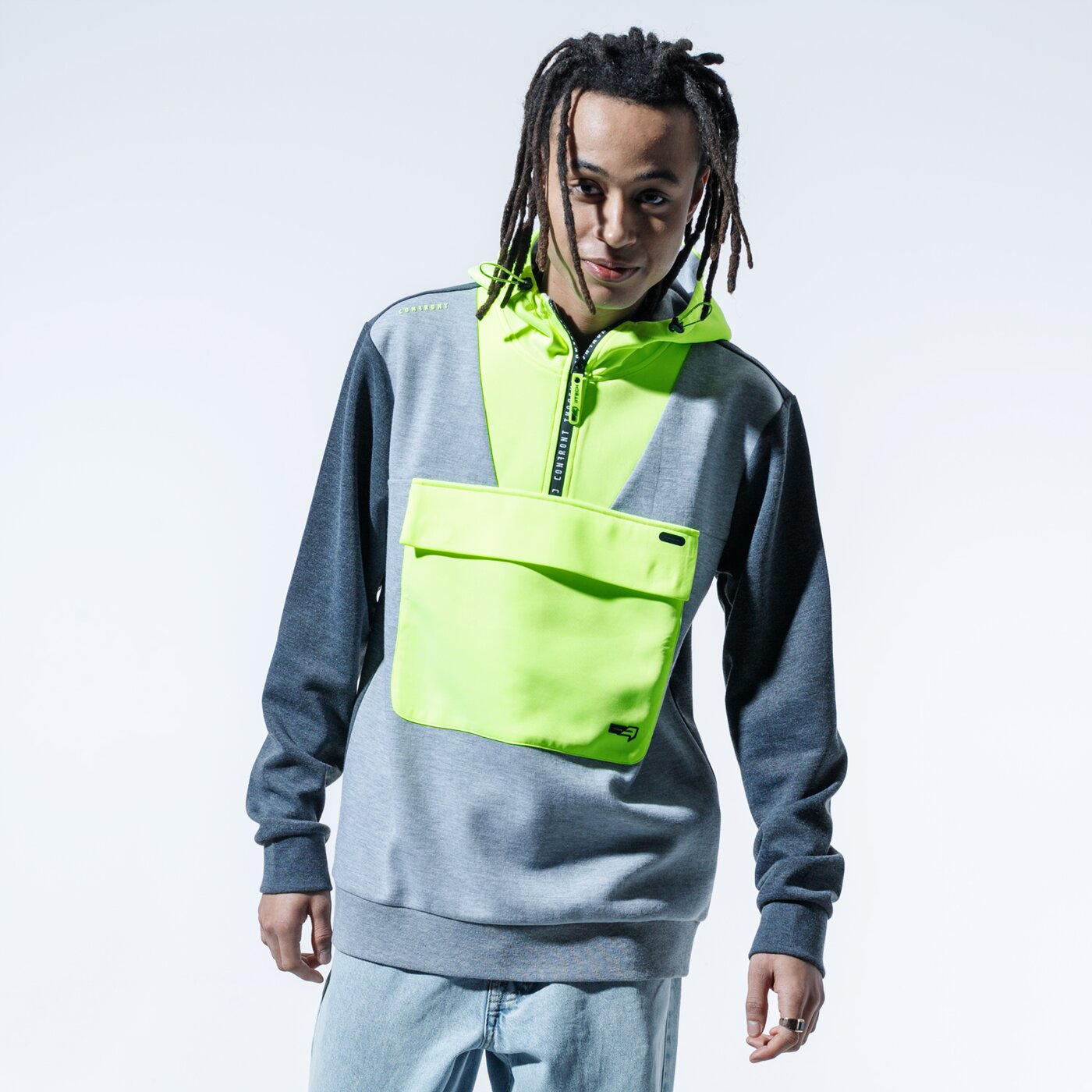 Мъжки суичър CONFRONT СУИТЧЪР С КАЧУЛКА MALIBU  cf120blm61001 цвят сив