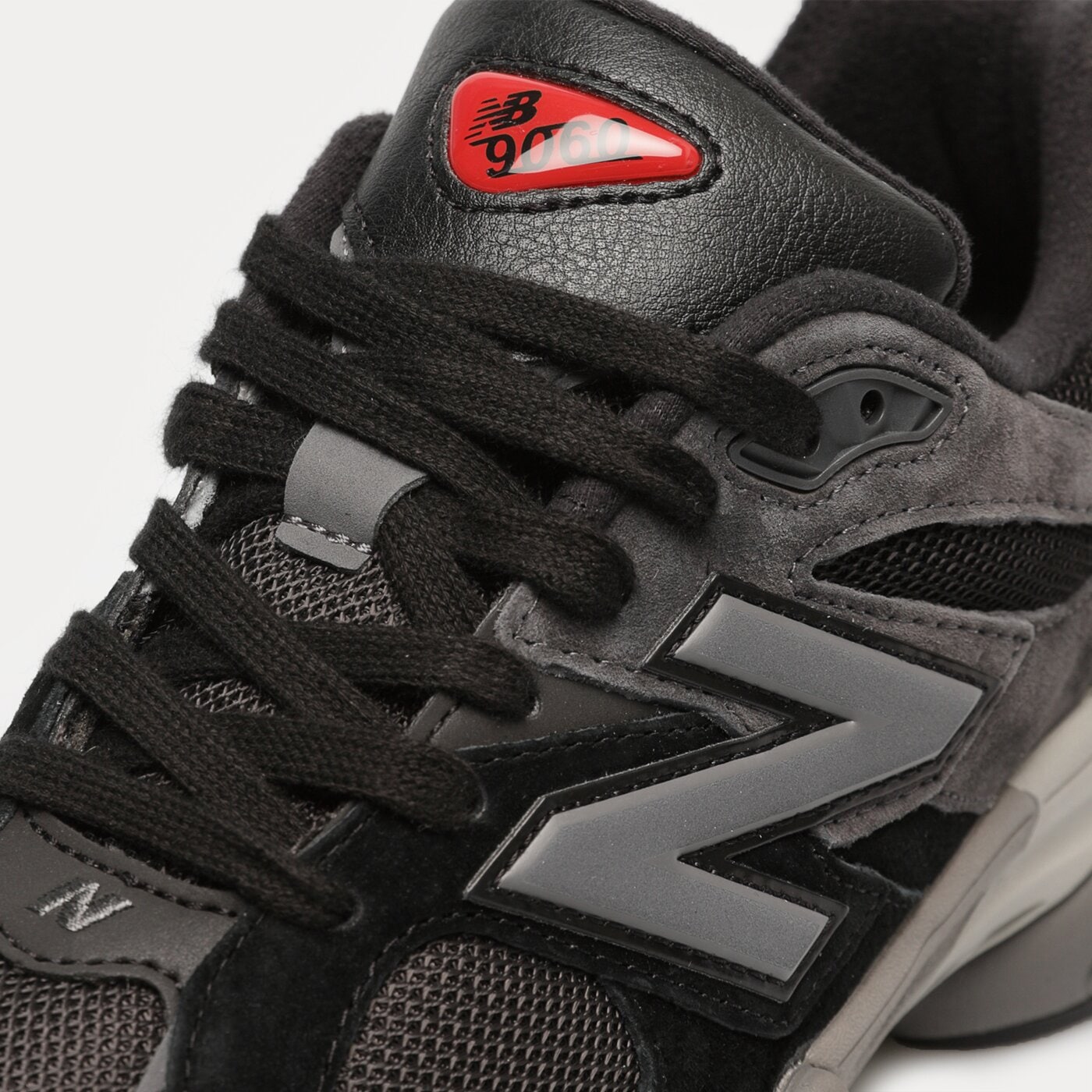 Мъжки маратонки NEW BALANCE 9060 u9060blk цвят черен