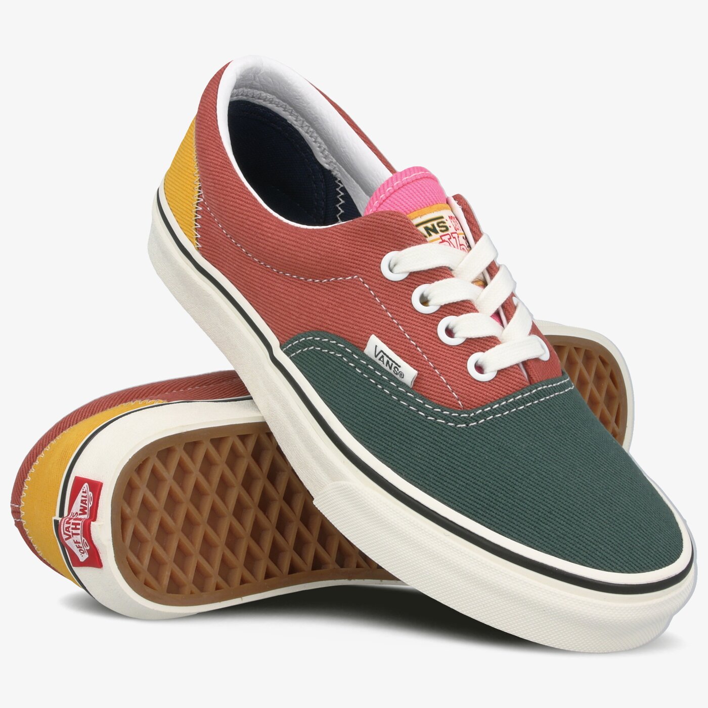 Дамски маратонки VANS UA ERA vn0a4bv4v9h1w цвят многоцветен