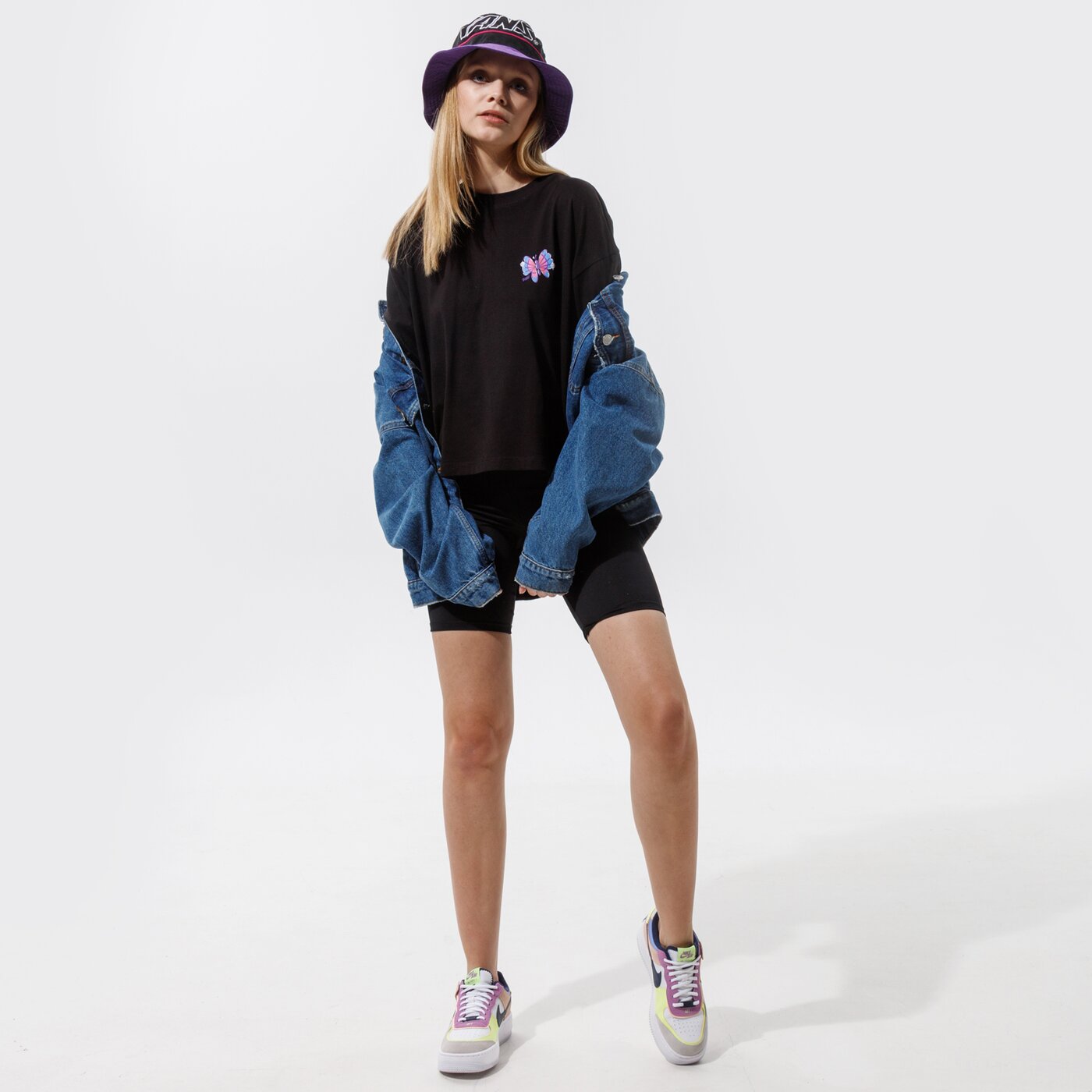 Дамска тениска VANS ТЕНИСКА FLUTTER S/S vn0a54vfblk1 цвят черен