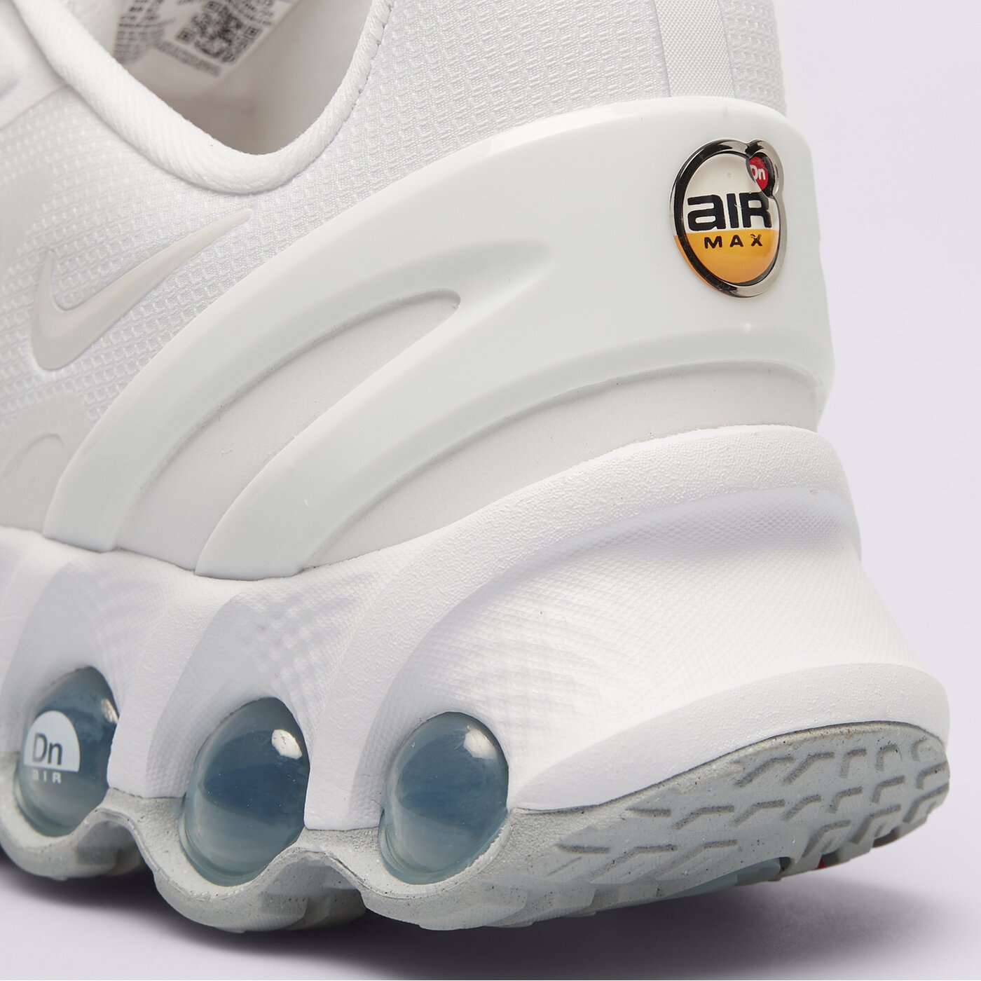 Мъжки маратонки NIKE AIR MAX DN8 fq7860-103 цвят бял