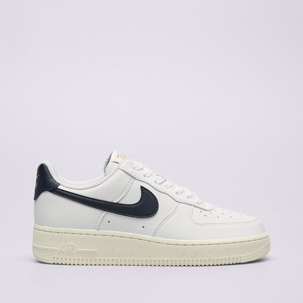 Дамски маратонки NIKE W AIR FORCE 1 '07 NN fz6768-100 цвят бял