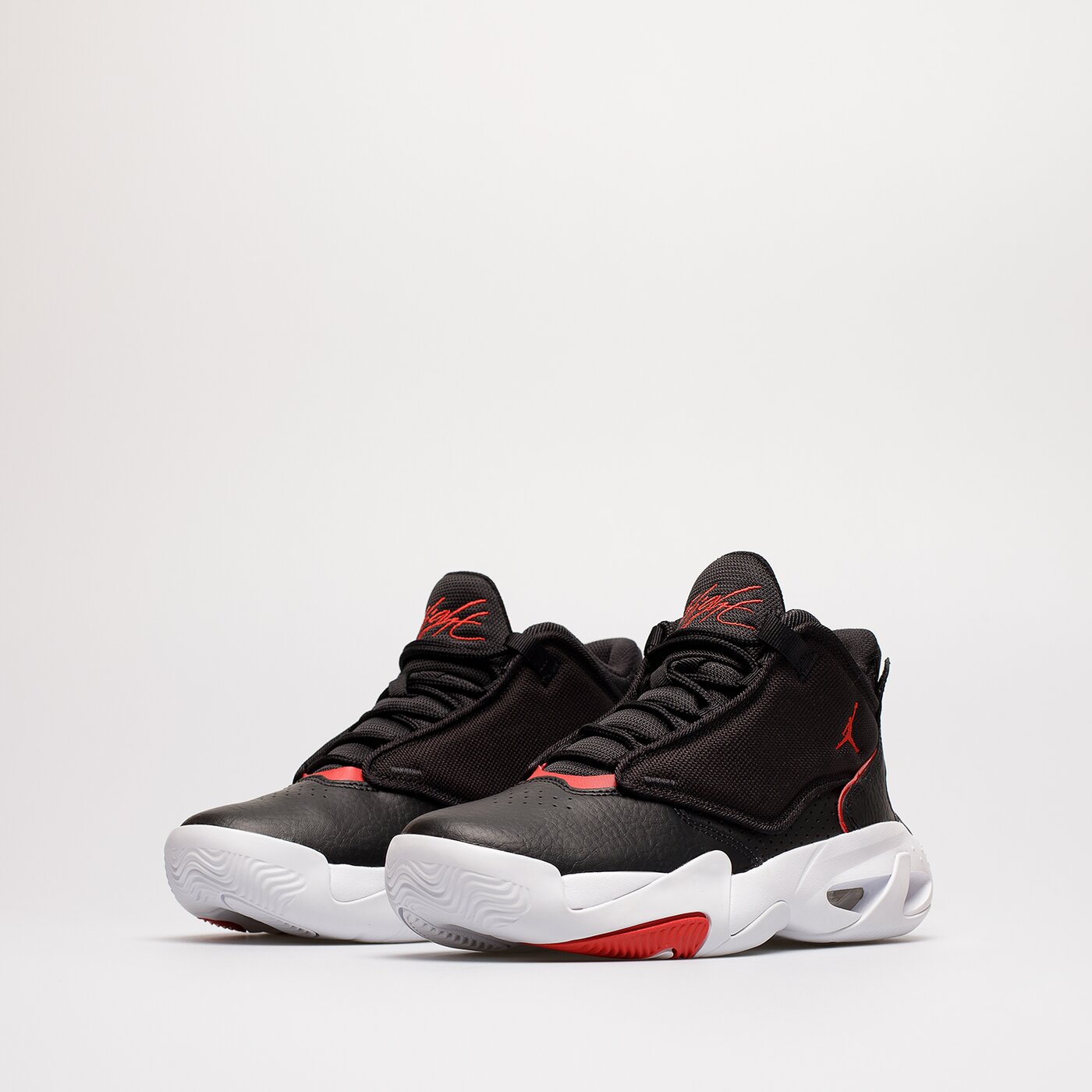 Детски маратонки JORDAN MAX AURA 4 BG  dq8404-006 цвят черен