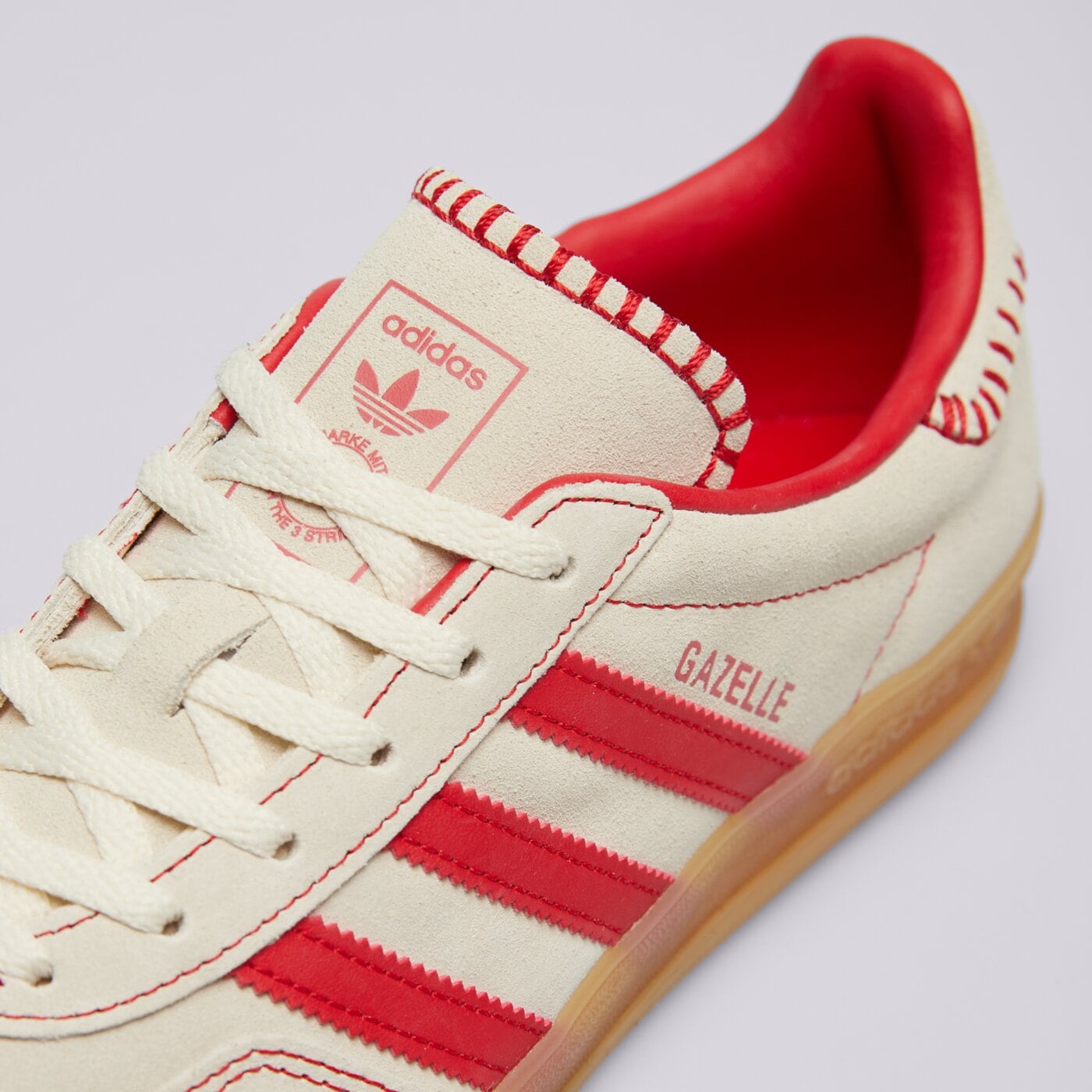 Дамски маратонки ADIDAS GAZELLE INDOOR W js1402 цвят бял