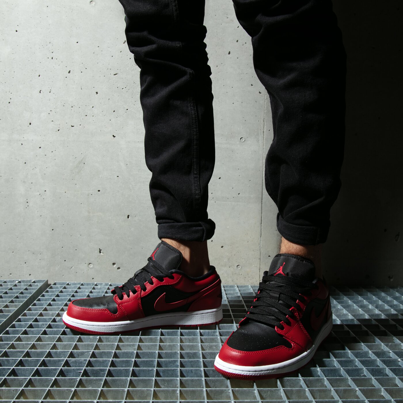 Мъжки маратонки AIR JORDAN 1 LOW 553558-606 цвят черен