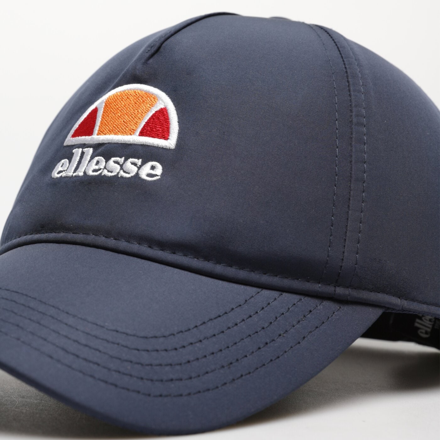 Дамска шапка с козирка ELLESSE ШАПКА ALBO CAP NAVY sbma2291429 цвят тъмносин
