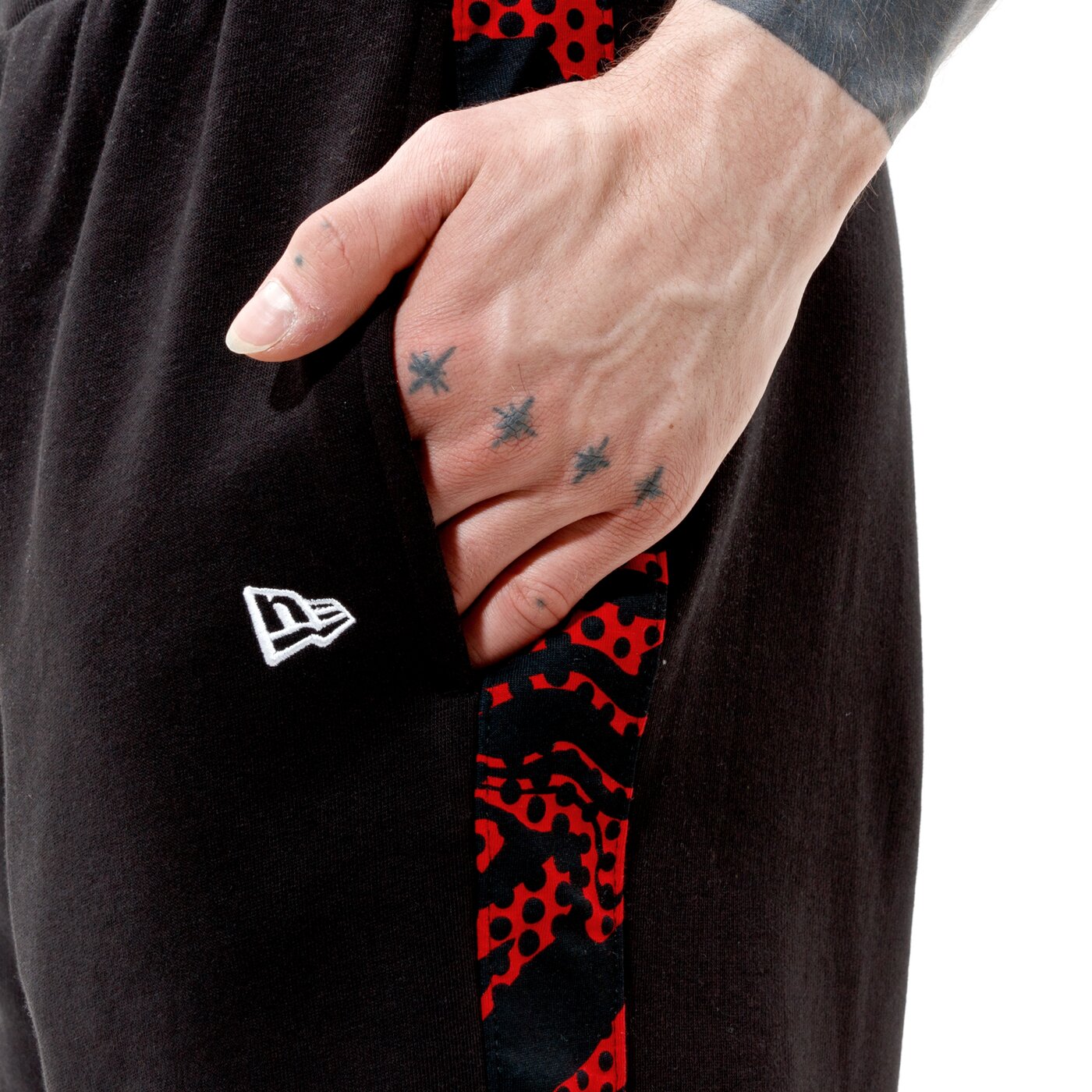 Мъжки къси панталони NEW ERA ШОРТИ NBA PRINT PANEL BULLS 12720122 цвят черен