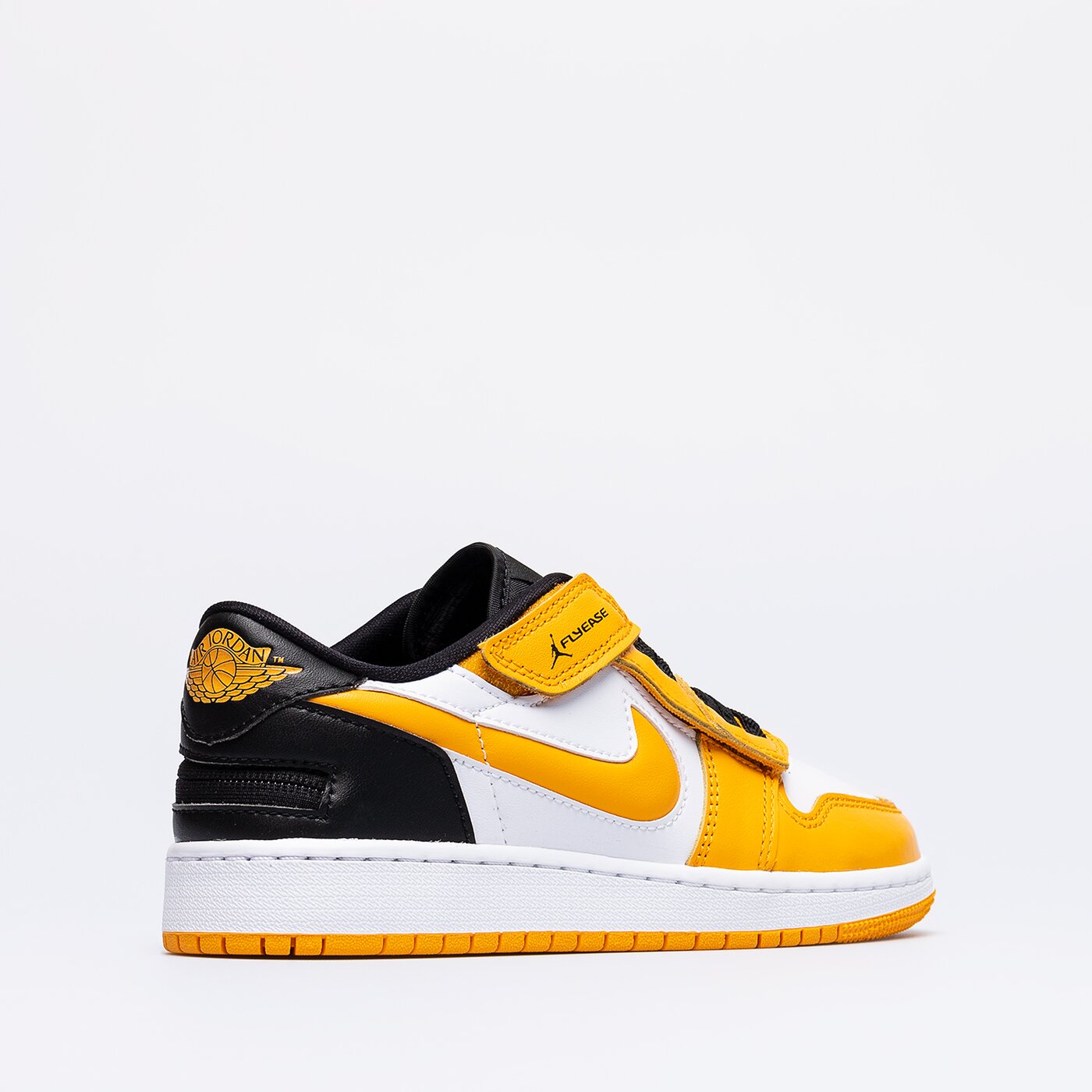 Детски маратонки AIR JORDAN 1 LOW FLYEASE  dn4639-107 цвят бял