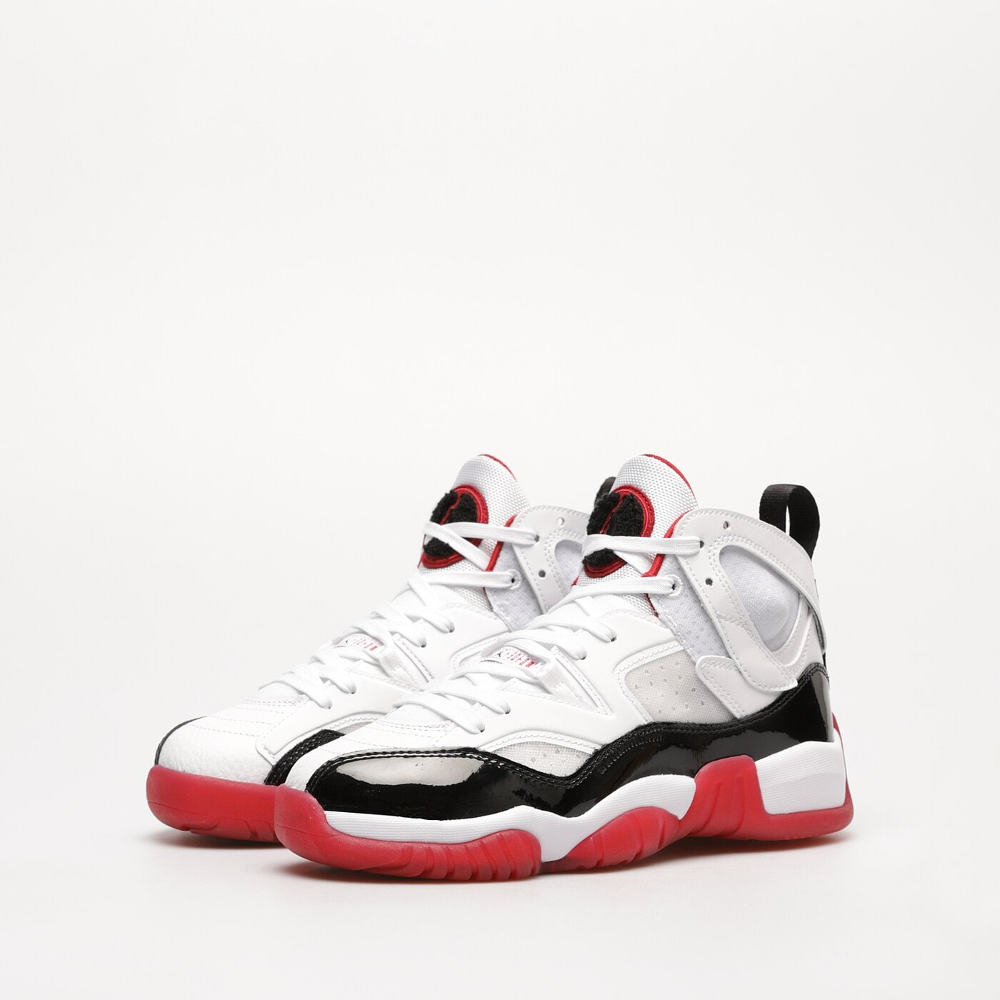 Детски маратонки JORDAN JUMPMAN TREY TWO  dq8431-106 цвят бял