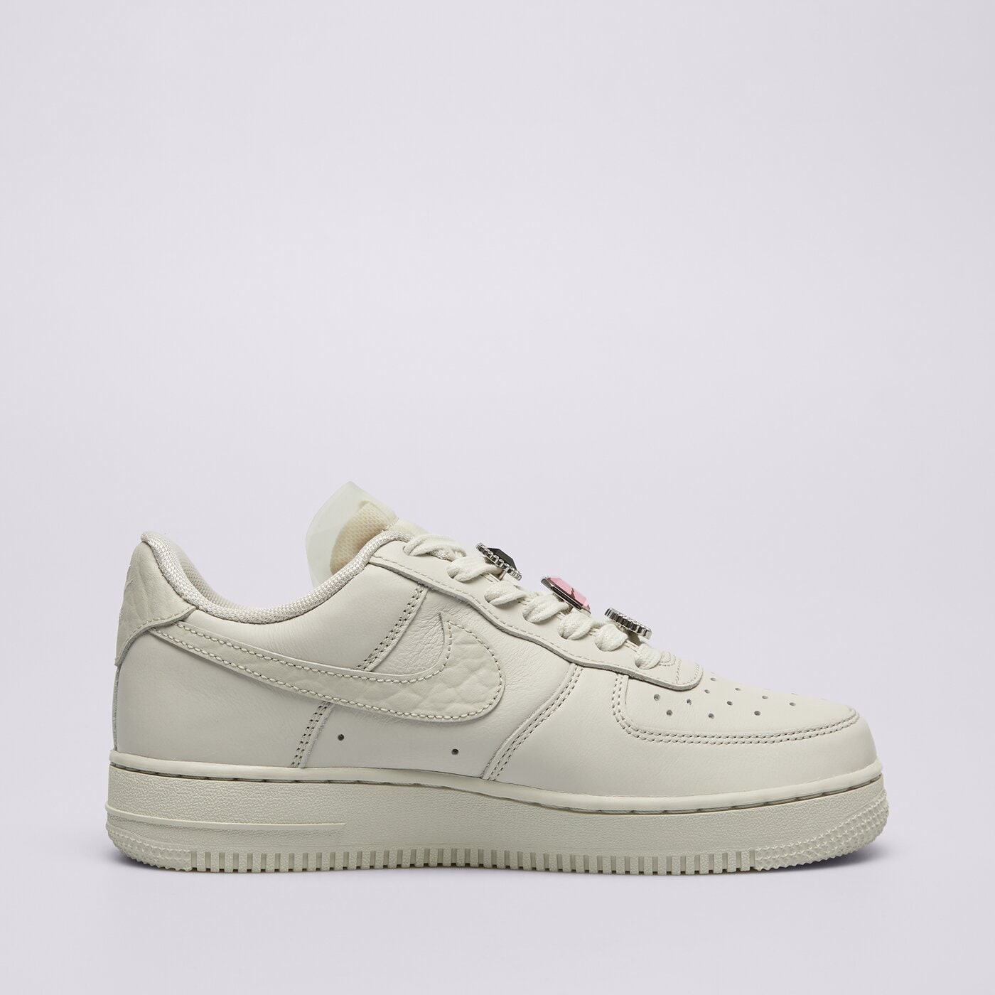 Дамски маратонки NIKE AIR FORCE 1 LOW PREMIUM dn5463-001 цвят бежов