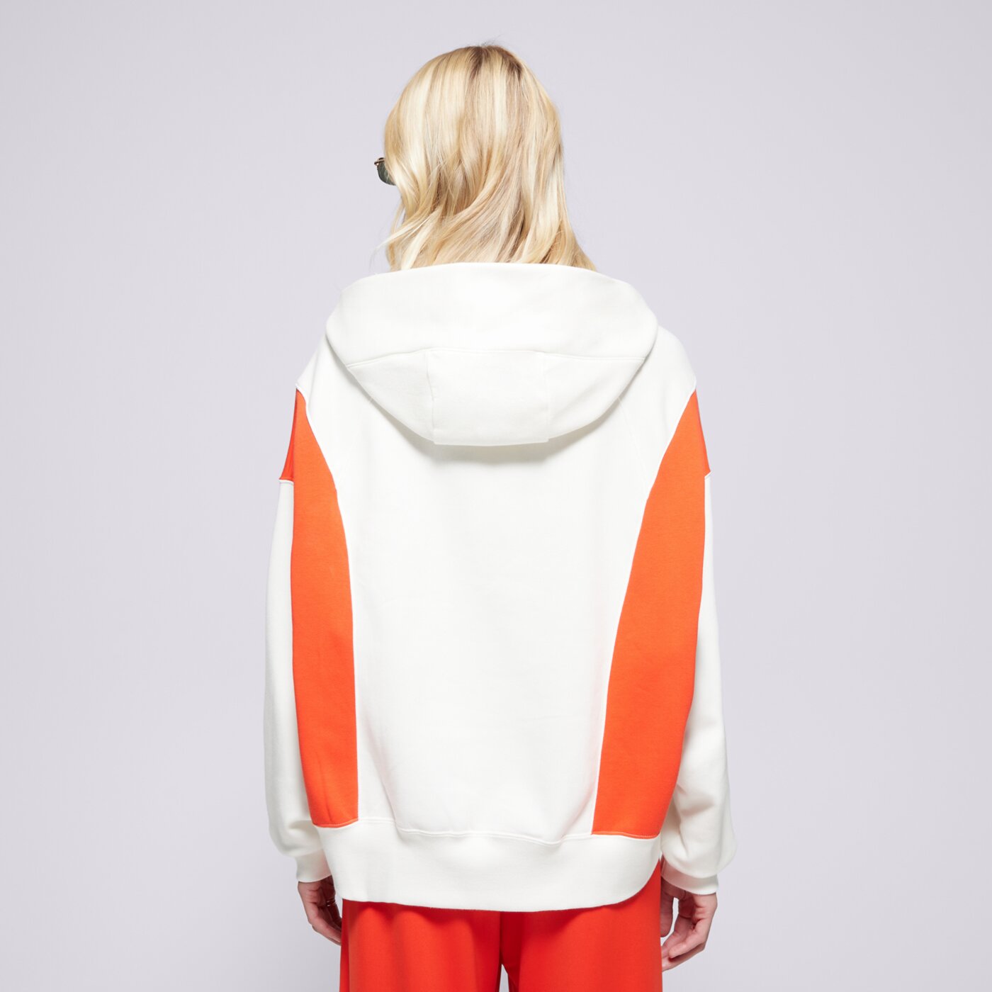 Дамски суичър NIKE СУИТЧЪР С КАЧУЛКА W NSW PHNX FLC REMIX OOS HDY ih8516-133 цвят кремав