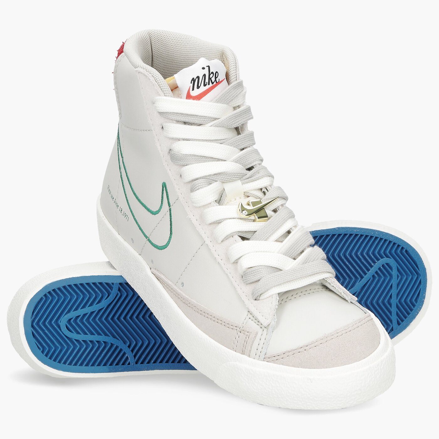 Дамски маратонки NIKE BLAZER MID '77 SE dh6757-001 цвят бежов