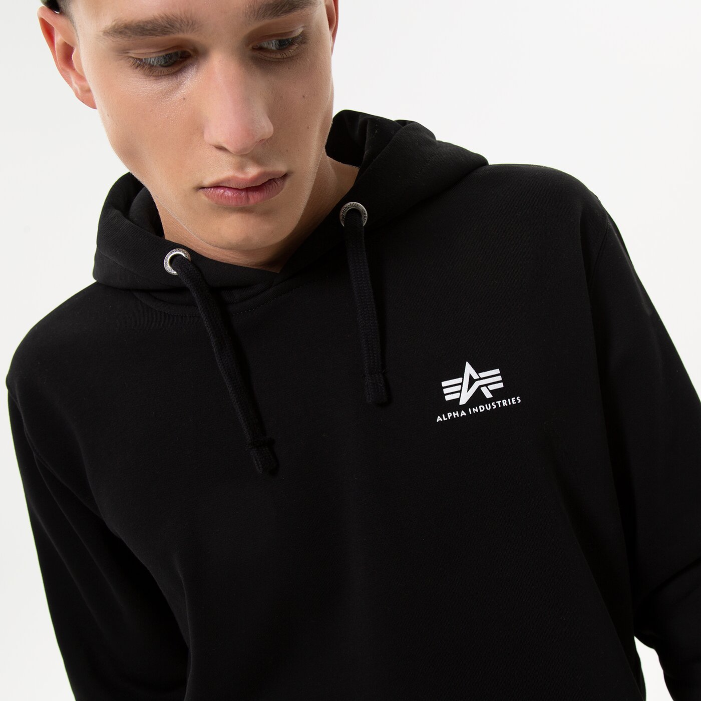 Мъжки суичър ALPHA INDUSTRIES СУИТЧЪР С КАЧУЛКА BASIC 196318-03 цвят черен